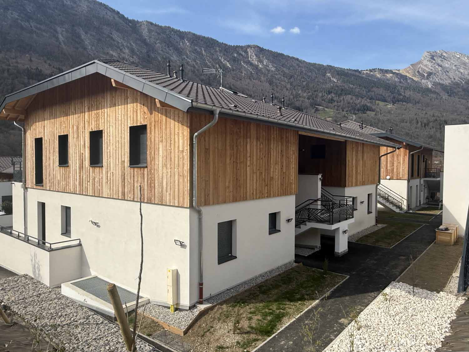 Construction d’un programme de 27 logements répartis sur 5 bâtiments avec sous-sol commun à Thônes