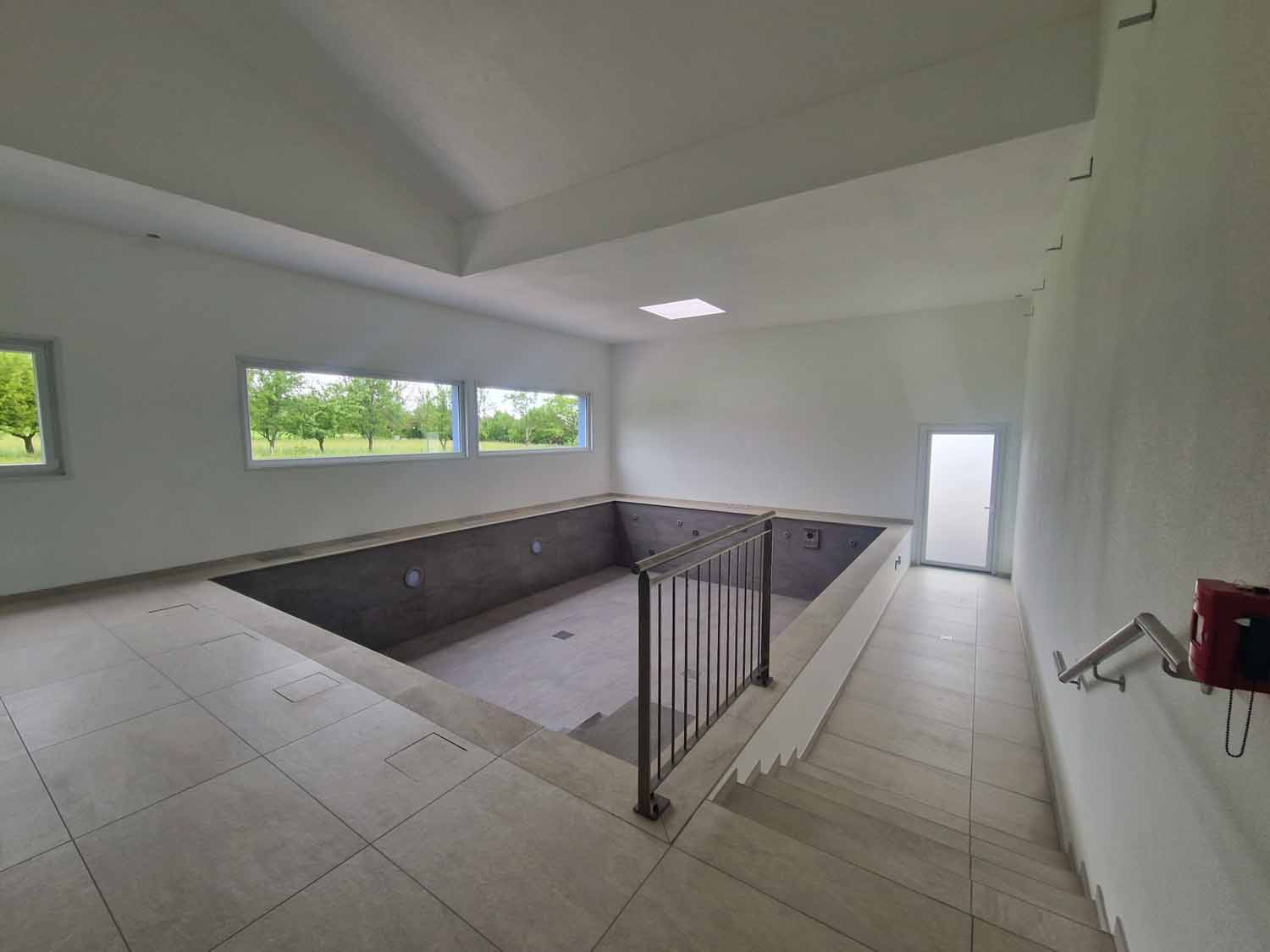 Construction d'un centre de kinésithérapie avec piscine intérieure à St-Pierre-en-Faucigny en Haute-Savoie