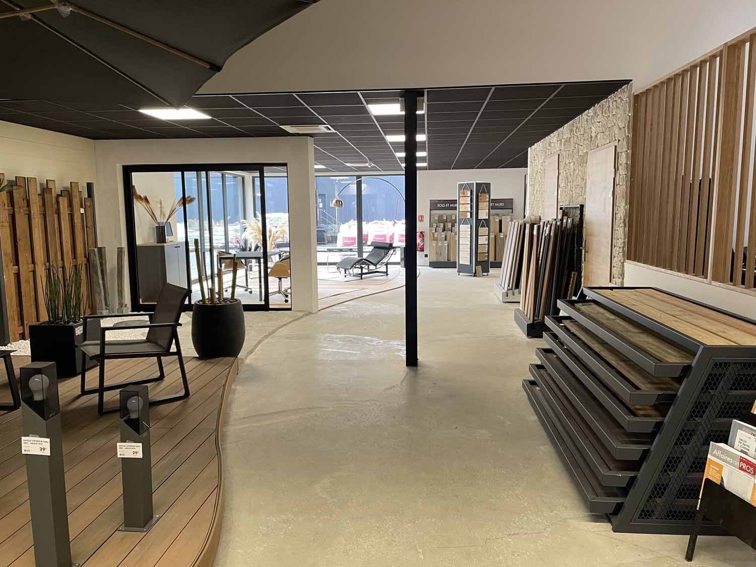 Rénovation et désamiantage d'un bâtiment commercial à Frontenex dans l'Ain